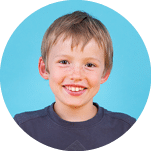 Vevey, le 24 aout 2016, Expérience de physique pour les enfants proposées par l espace des inventions de Lausanne, démonstration de Oscar, ici l expérience de la flèche et le phénomène de réfraction    Mathieu Rod